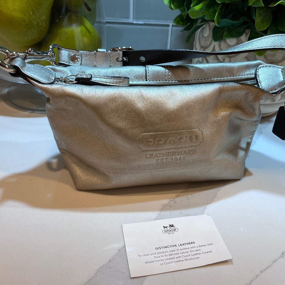 EUC.. Coach Silver Leather Shoulder Bag